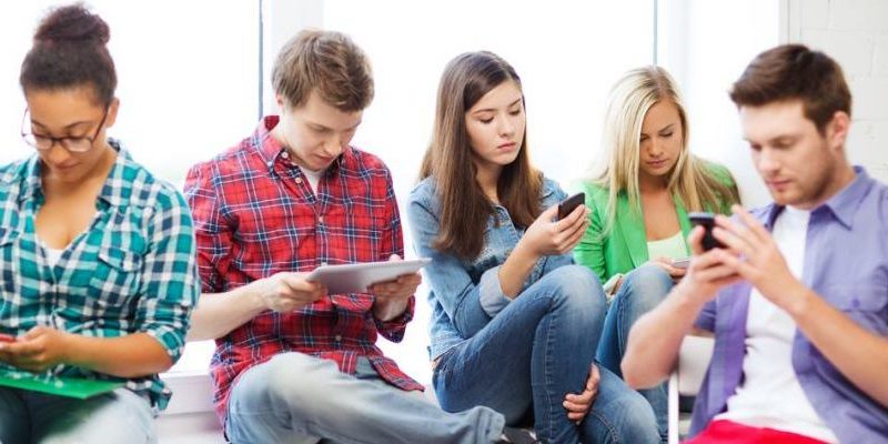blog-people-phone-usage