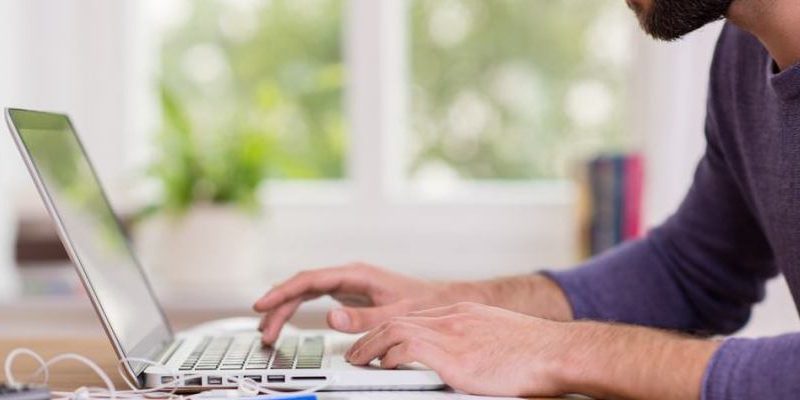 blog-using-computer